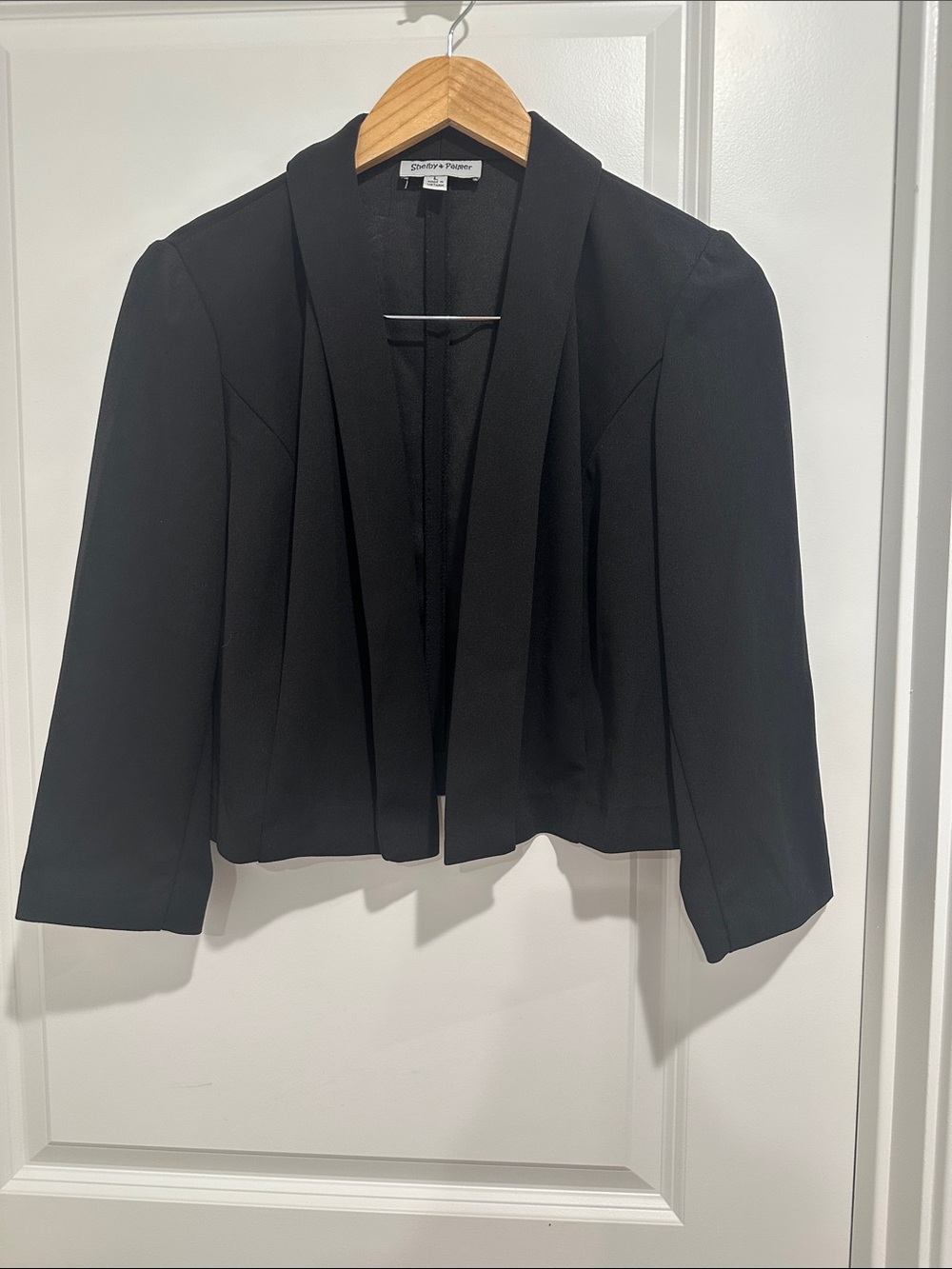 Black Open-Front Cropped Blazer